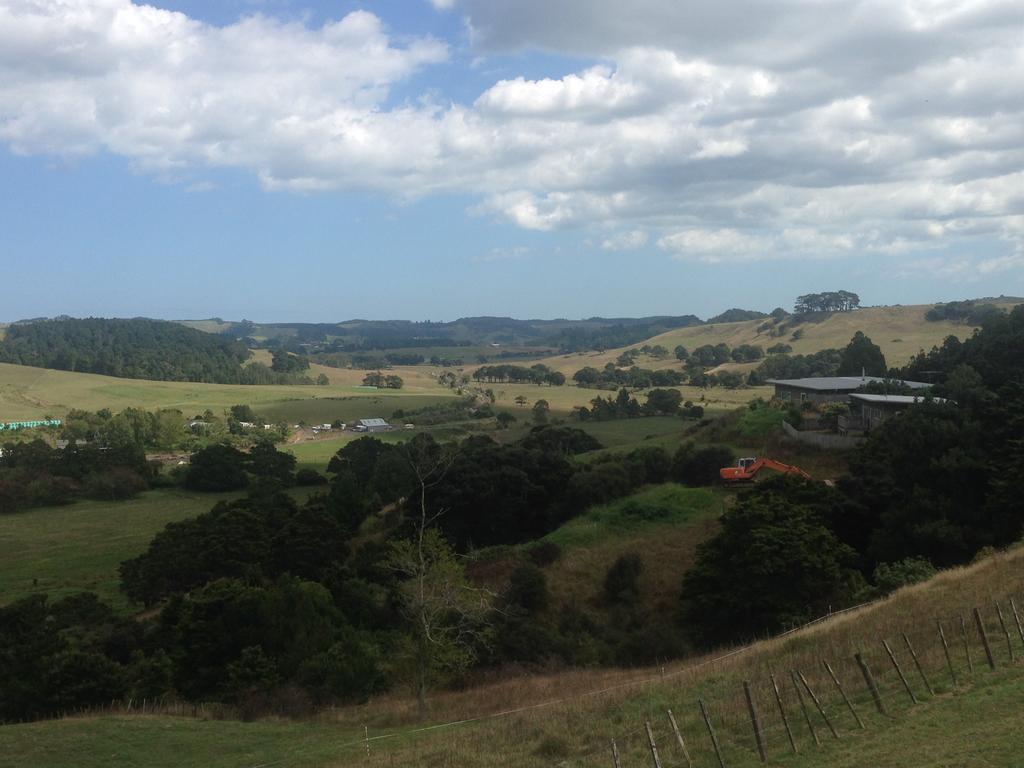 Pukeatua Farmstay Waimauku ภายนอก รูปภาพ