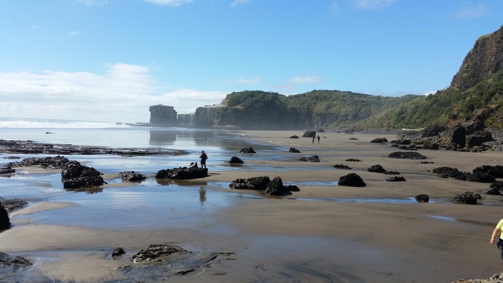 Pukeatua Farmstay Waimauku ภายนอก รูปภาพ