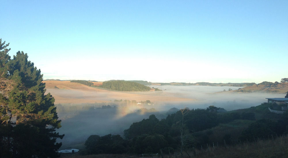 Pukeatua Farmstay Waimauku ภายนอก รูปภาพ