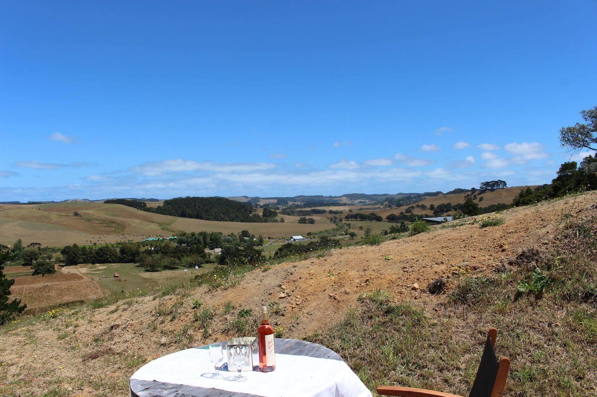 Pukeatua Farmstay Waimauku ภายนอก รูปภาพ